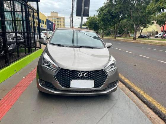 HYUNDAI HB20 1.6 PREMIUM 16V FLEX 4P AUTOMÁTICO HYUNDAI HB20 1.6 PREMIUM 16V FLEX 4P AUTOMÁTICO